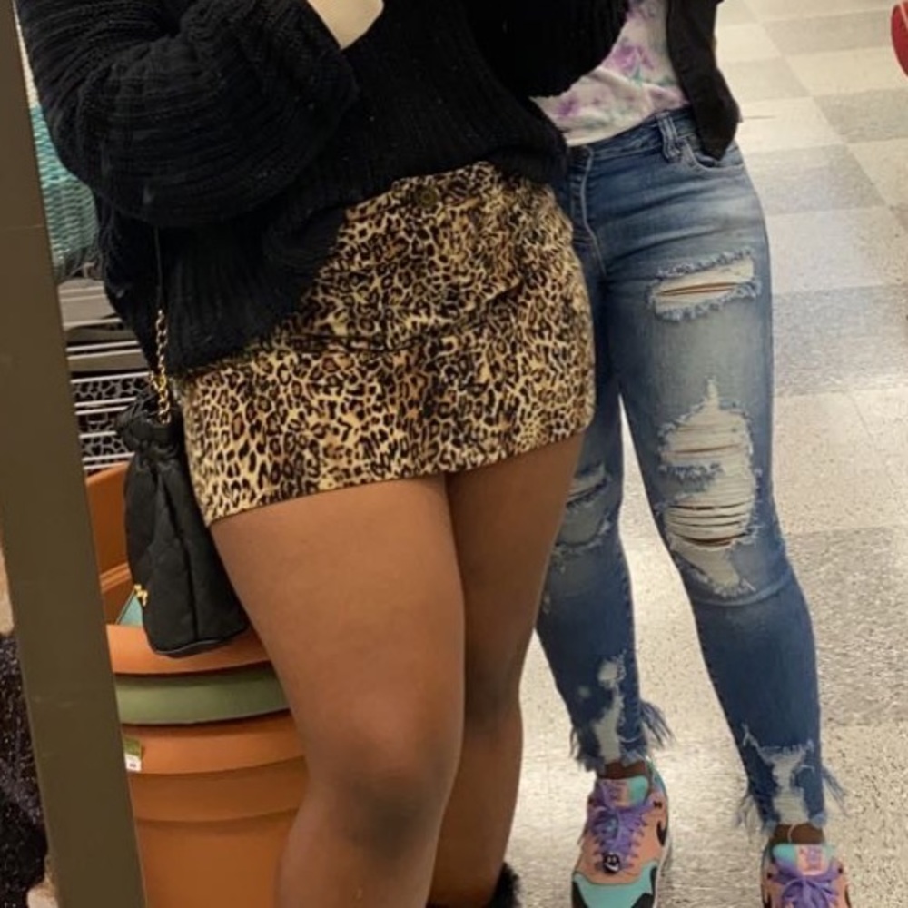 Cute skirts - Picture 3 of 3